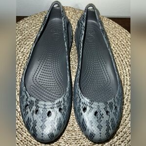 Crocs Women's Kadee Snake Print Flat Graphite & Stucco Ballet Flats Size 7